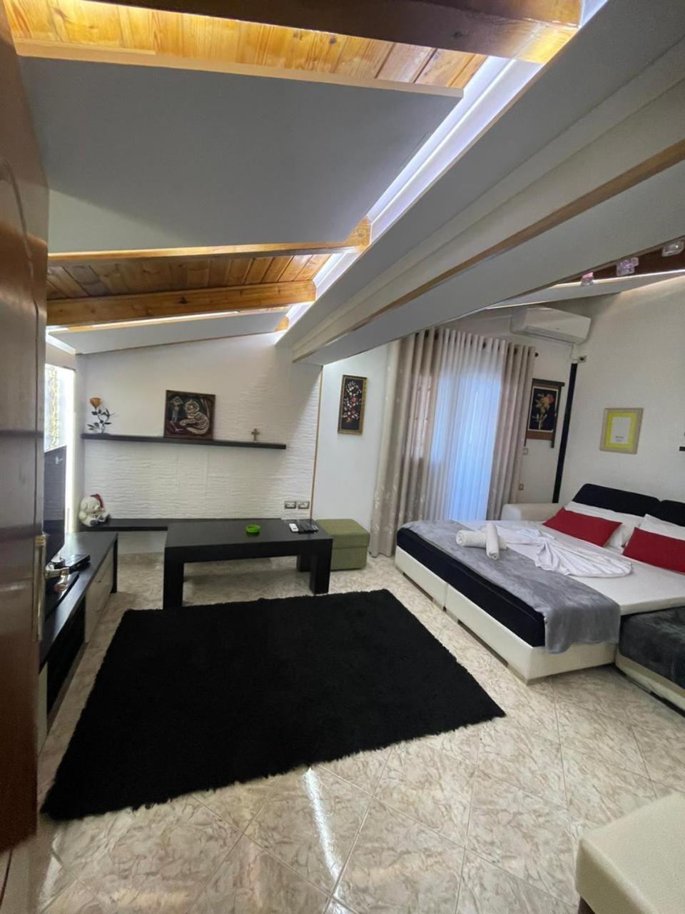 Vila Katalea Gjirokaster Exterior photo